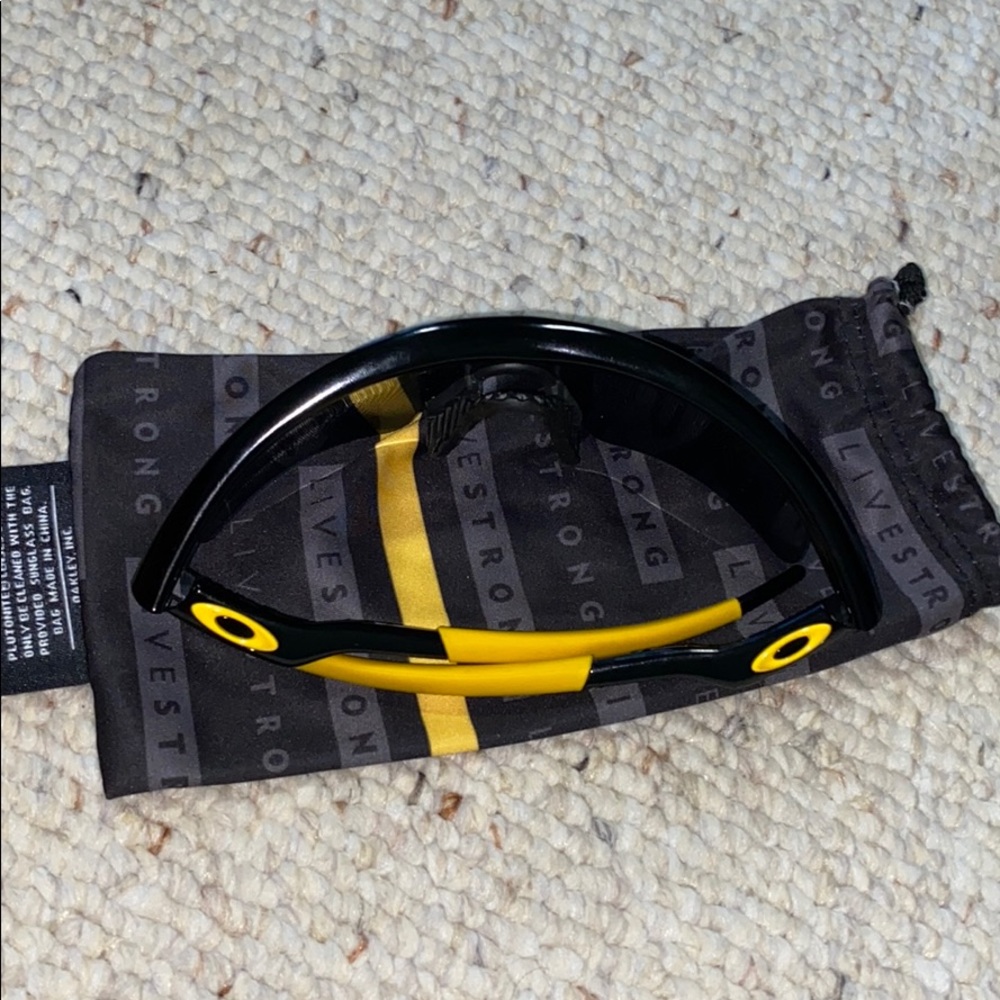 Livestrong Oakleys M frame hybrid sunglasses